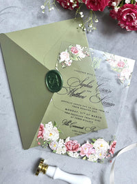 Acrylic Clear Wedding Invitation With Pink Rose and Sage Green Envelopes | Invitaciones de Boda