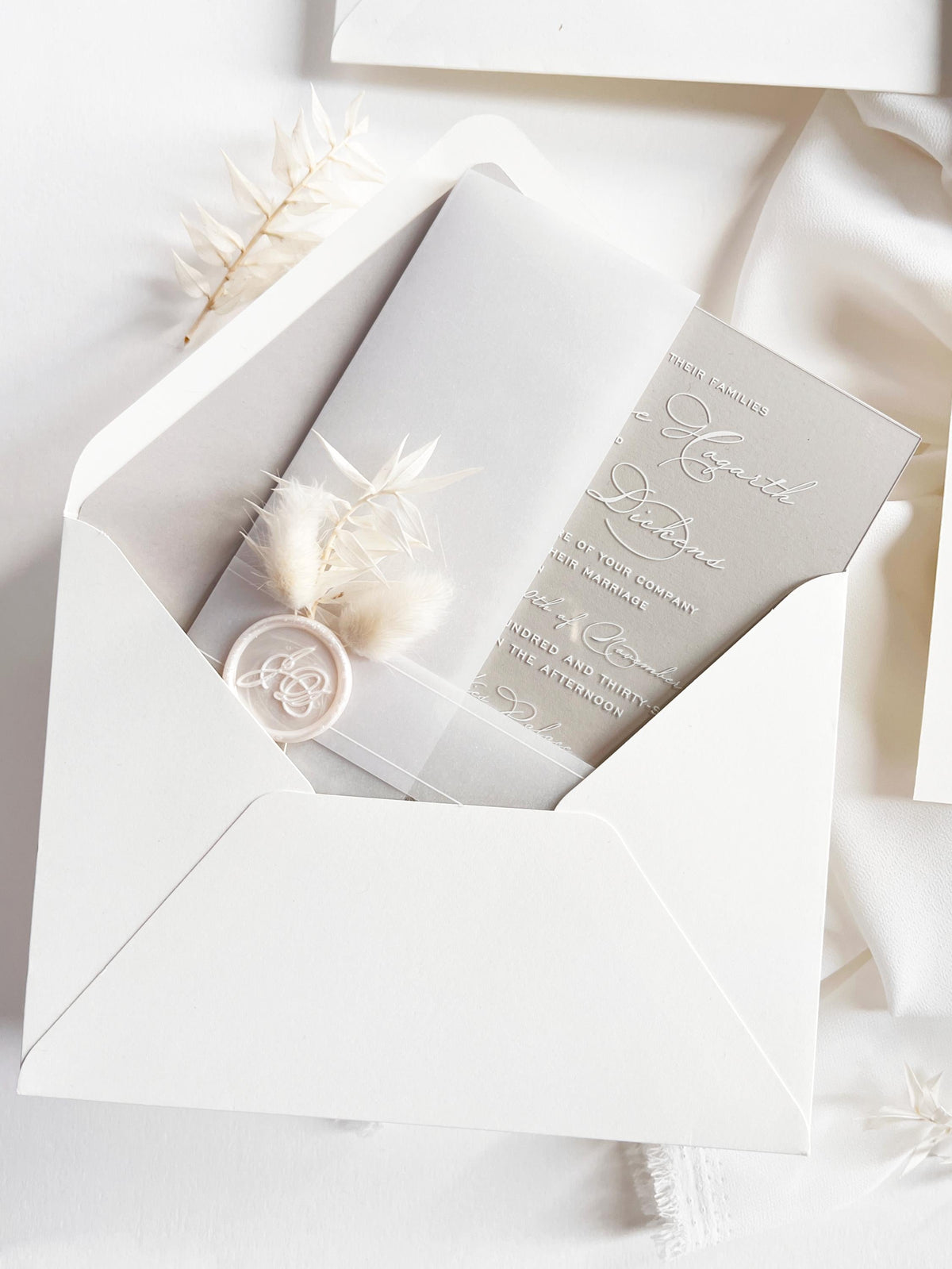 Grey Acrylic Wedding Invitation Suite with Venue Sketch & Dried Flowers Wax Seal | Minimal Modern Clear Invite